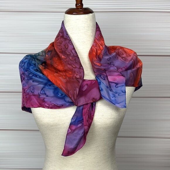 Golden Camel of Shanghai Hand Rolled and Hand Printed 100% Silk Square Scarf - Picture 5 of 11